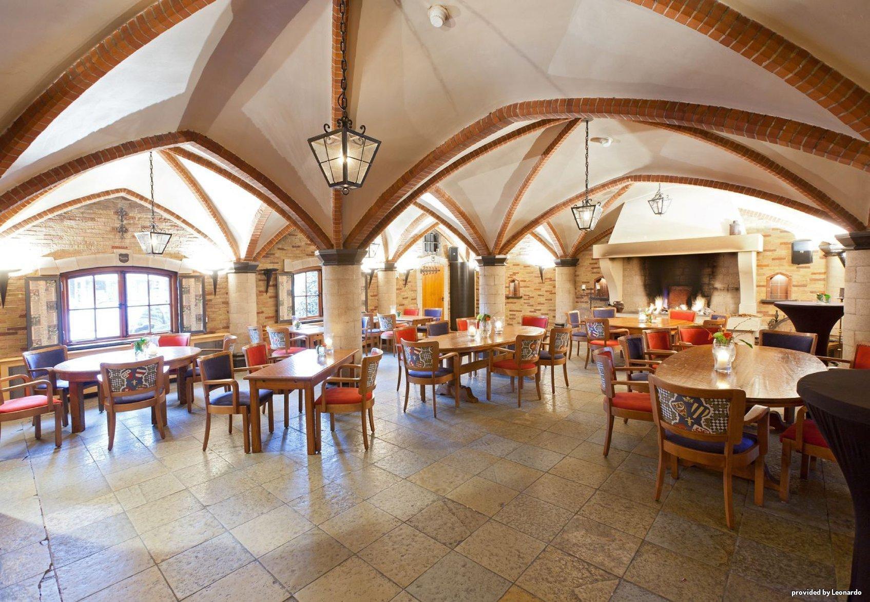 Hotel Restaurant De Zwaan Raalte Restaurant photo